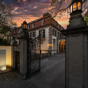 By Patrick Hellmann Hotel Berlin